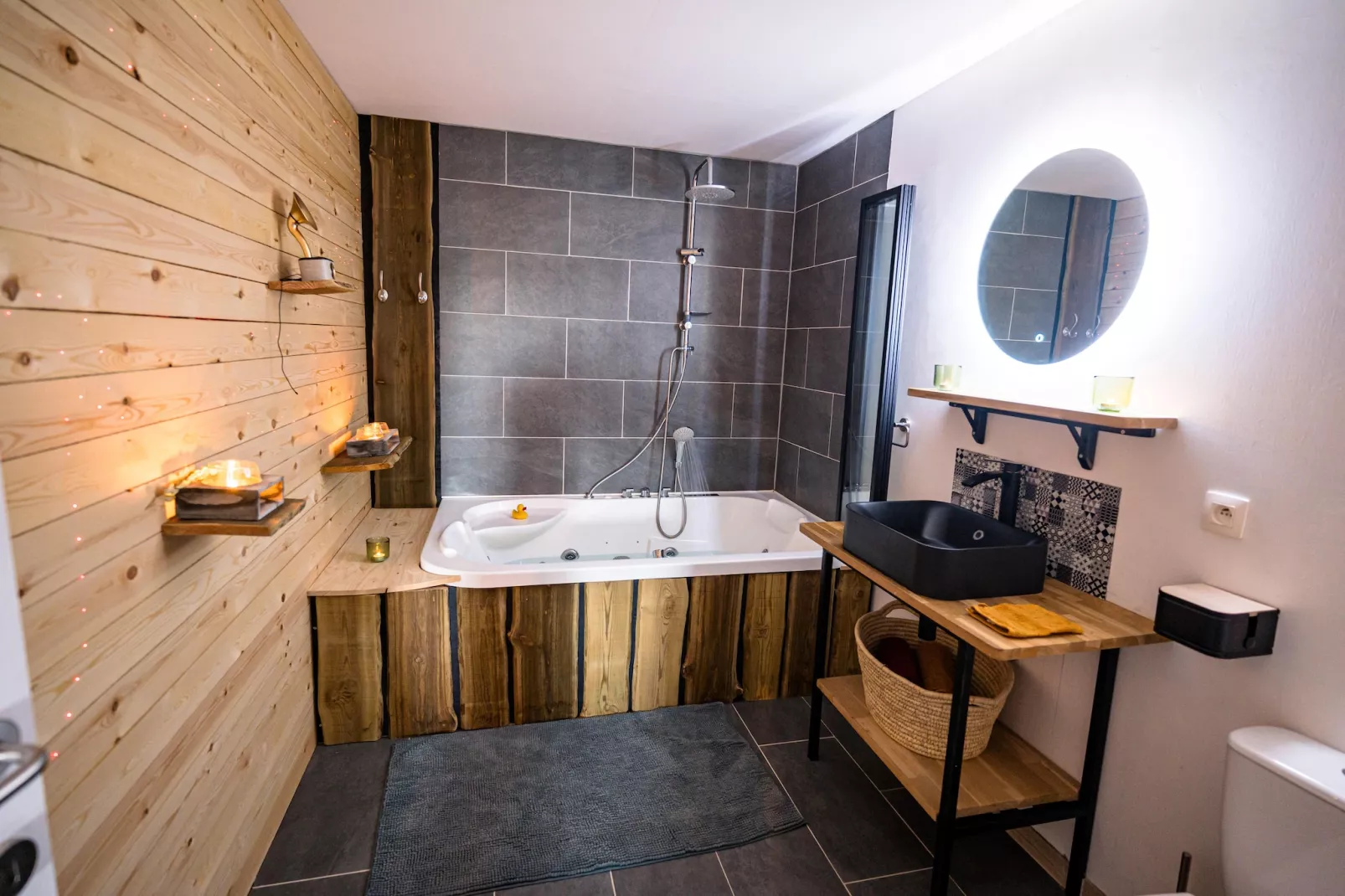 Appartement Spa Vip 2/3-Badkamer