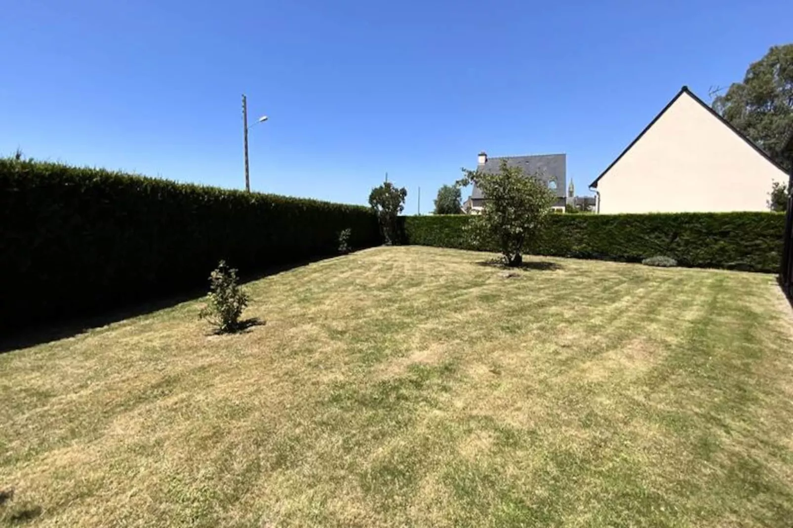 Résidence 303-frehel-Niet-getagd