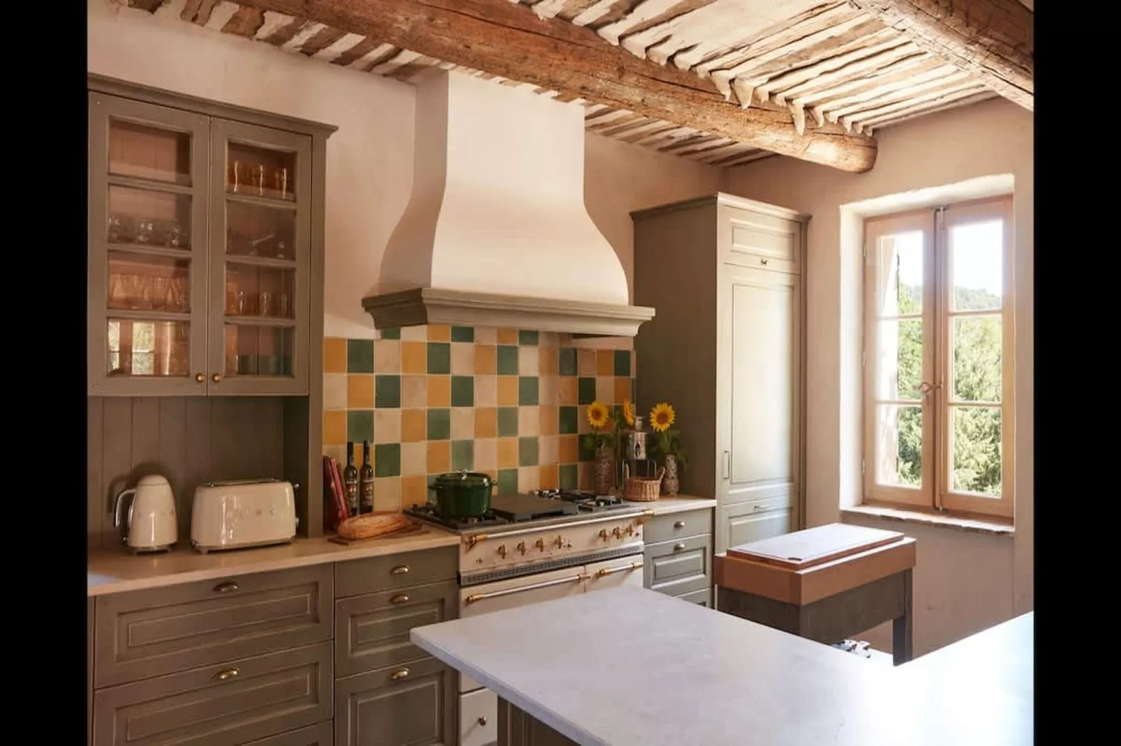 Villa de charme confort au milieu des vignes du Lubéron-Keuken