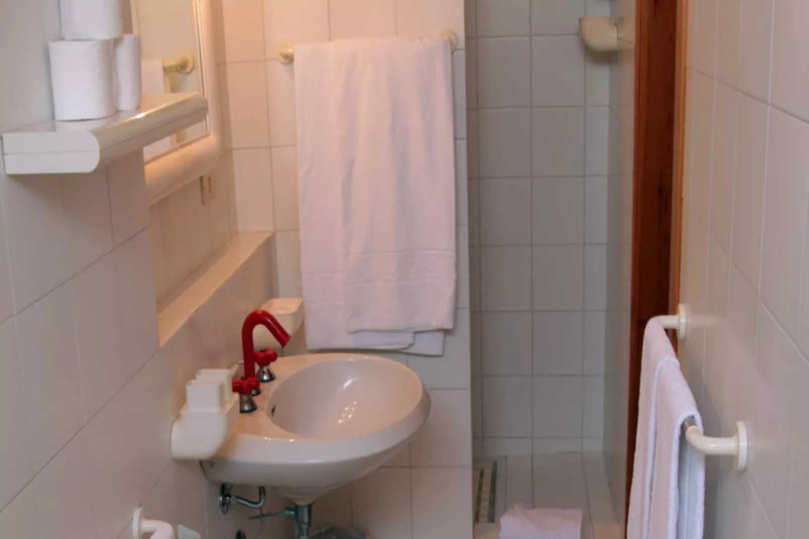 Porto Laconia Residence Appartamento B - Badkamer