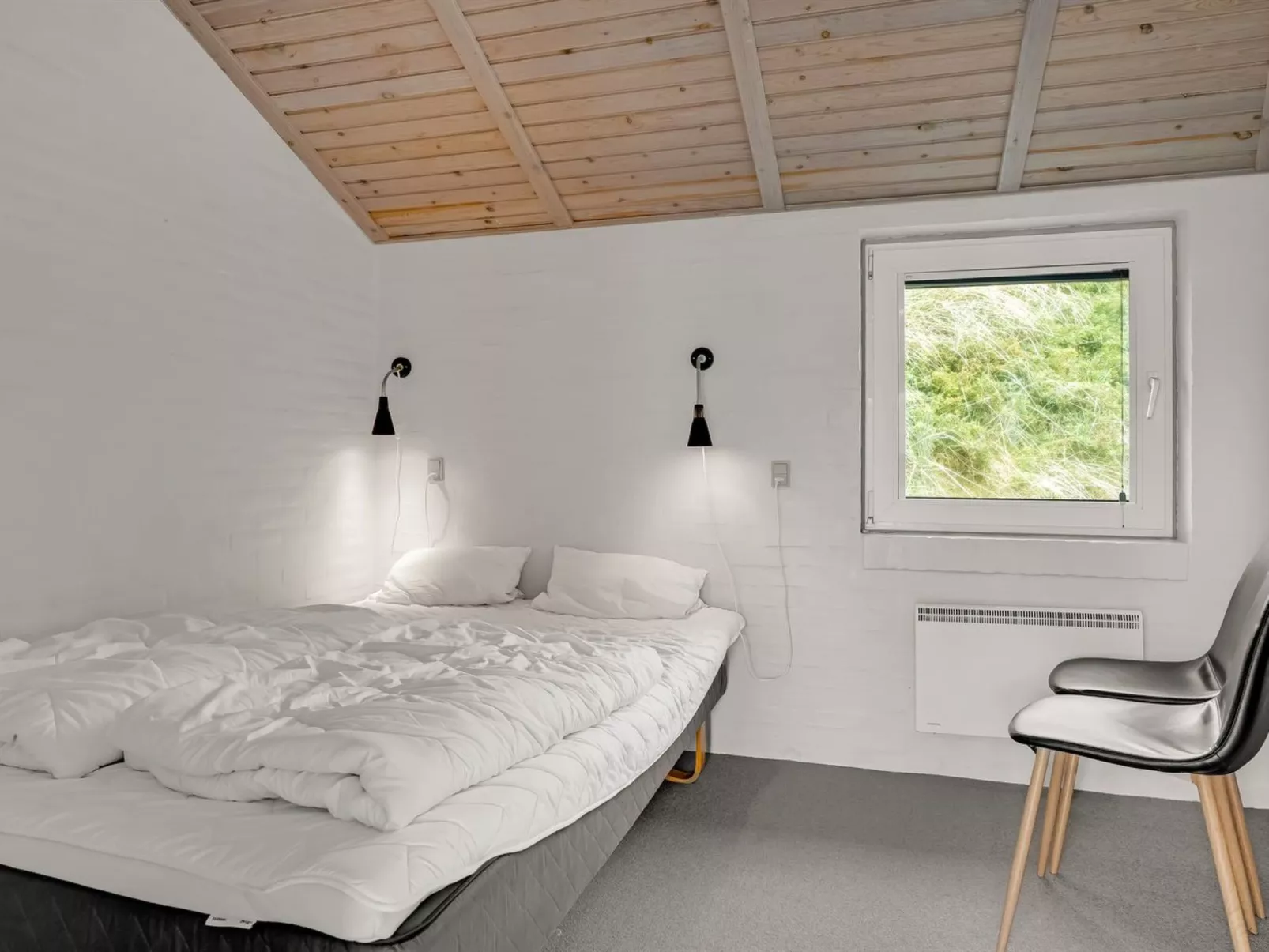 "Nimrod" - 70m from the sea-Binnen