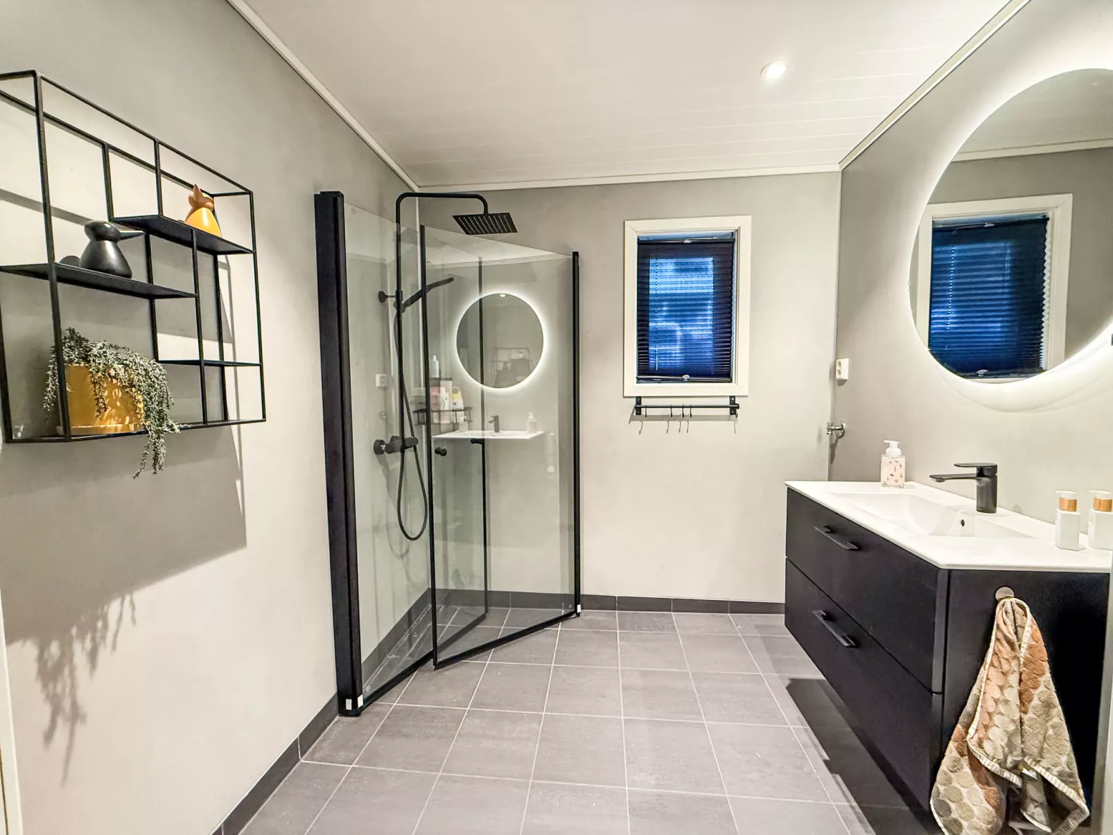 Høyanger Panorama - Binnen