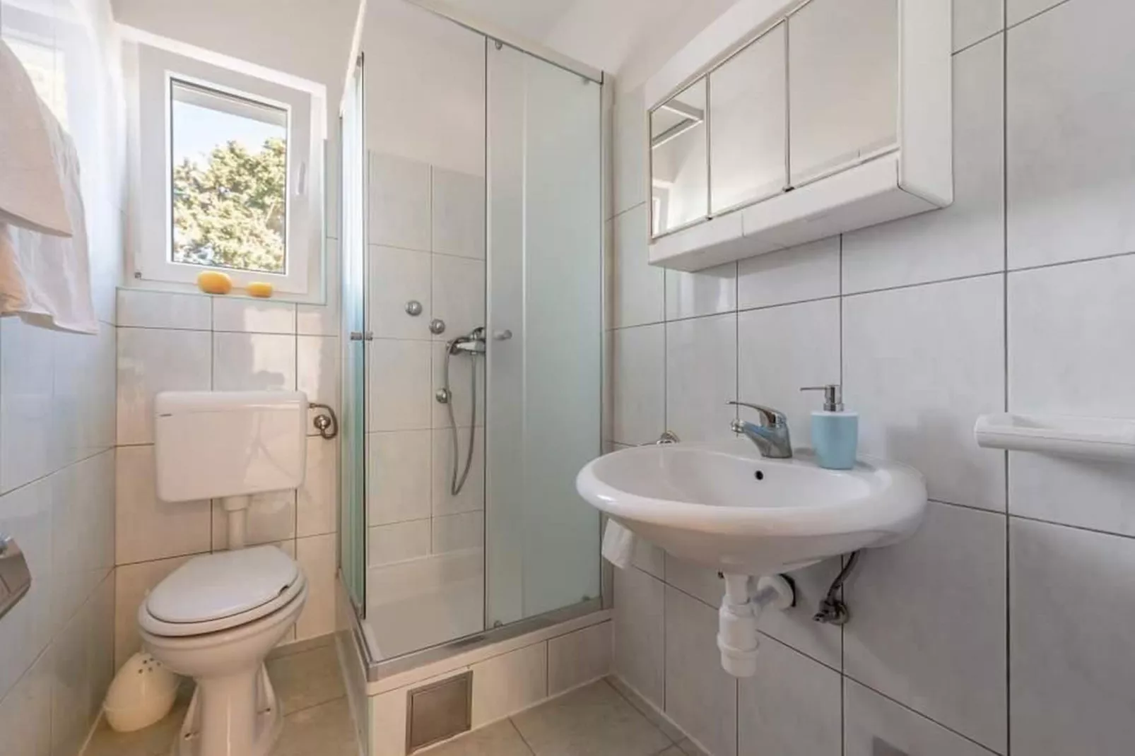 Apartments Anamarija - One Bedroom Apartment with Balcony (A2+2) 6 - Badkamer