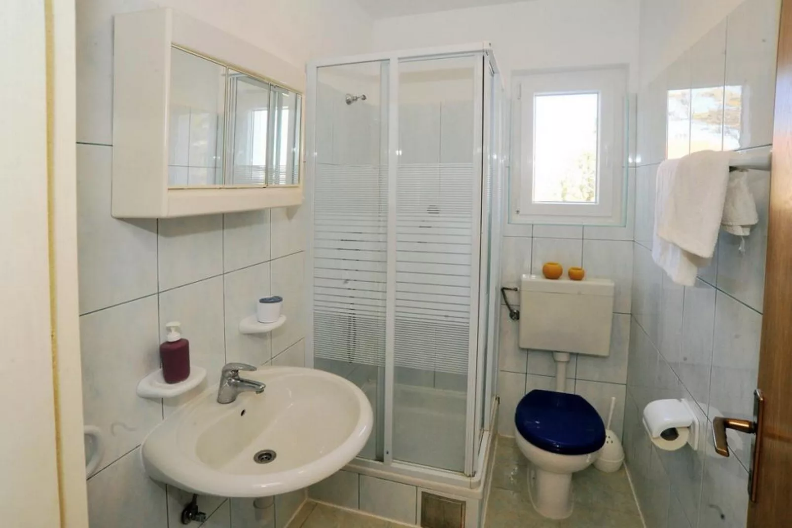 Apartments Anamarija - One Bedroom Apartment with Balcony (A2+2) 9 - Badkamer
