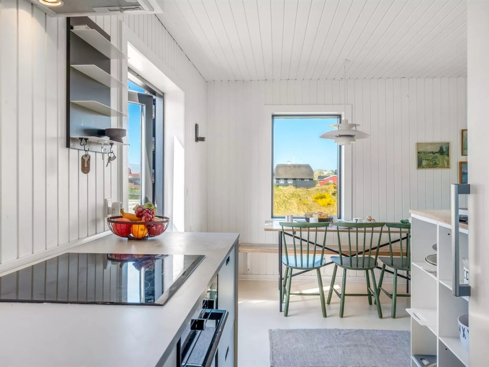 "Sointu" - 300m from the sea - Binnen