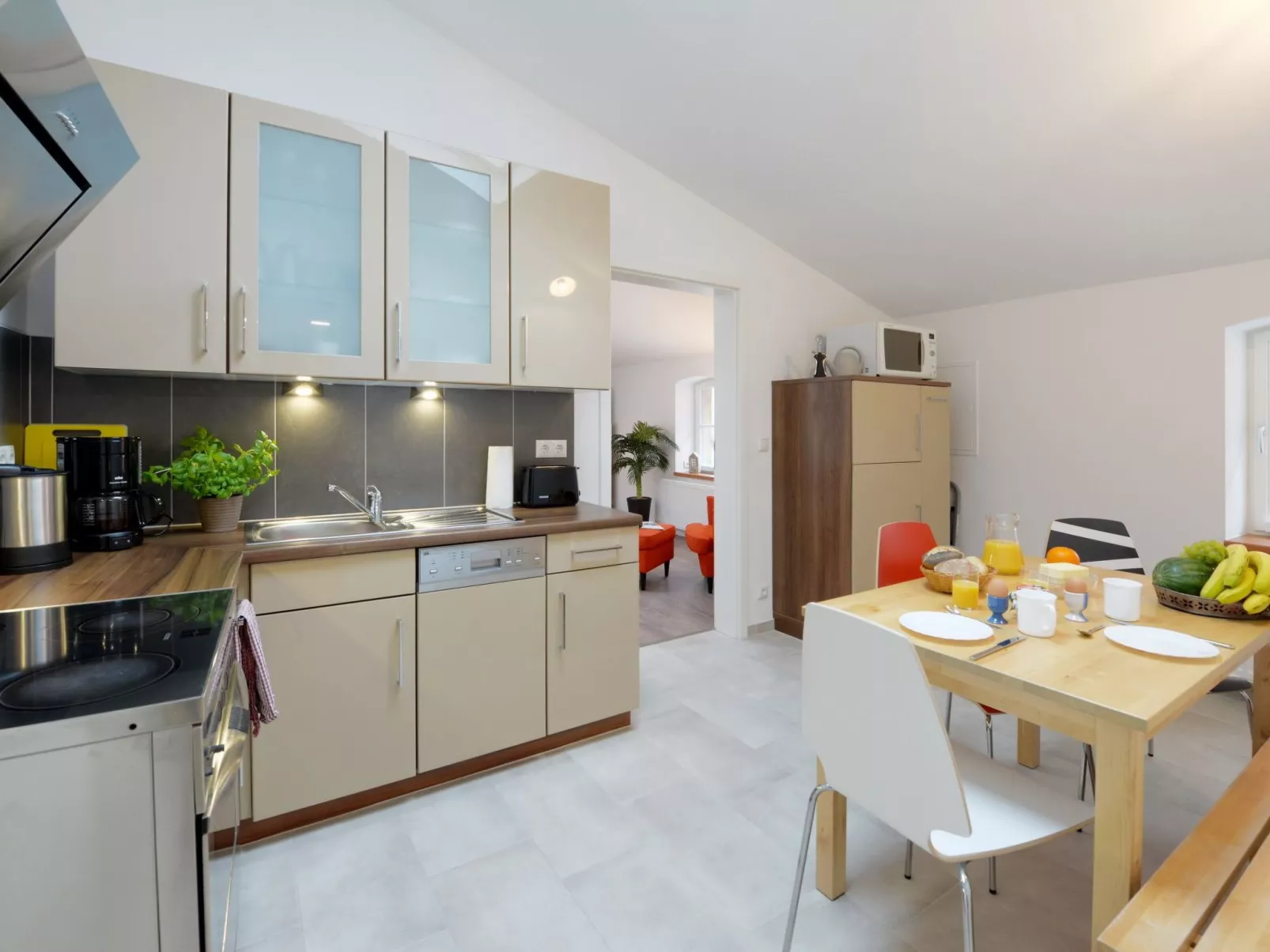 Für 6 Personen ca. 85 m&sup2; in Stralsund, Norddeutschland (Mecklenburg-Vorpom - Image-tags.info