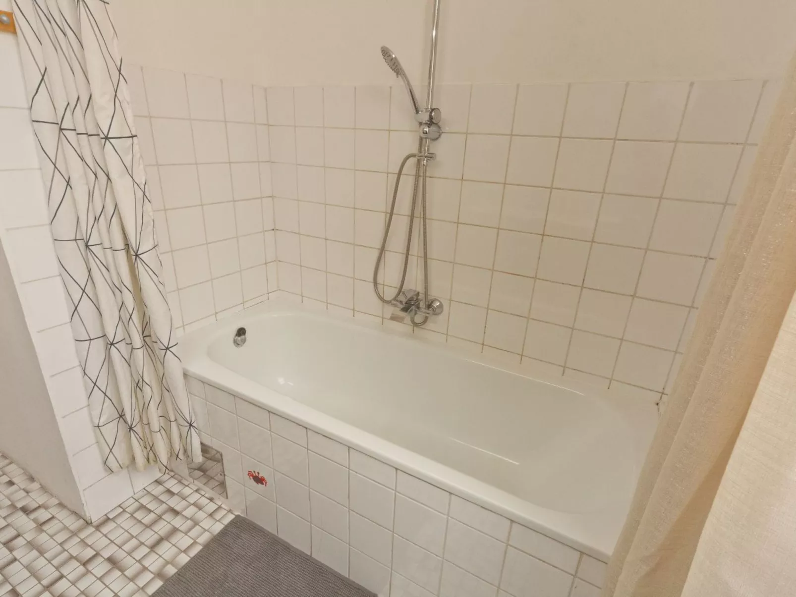 Große Ferienwohnung in Fünfhaus mit Garten - Image-tags.info