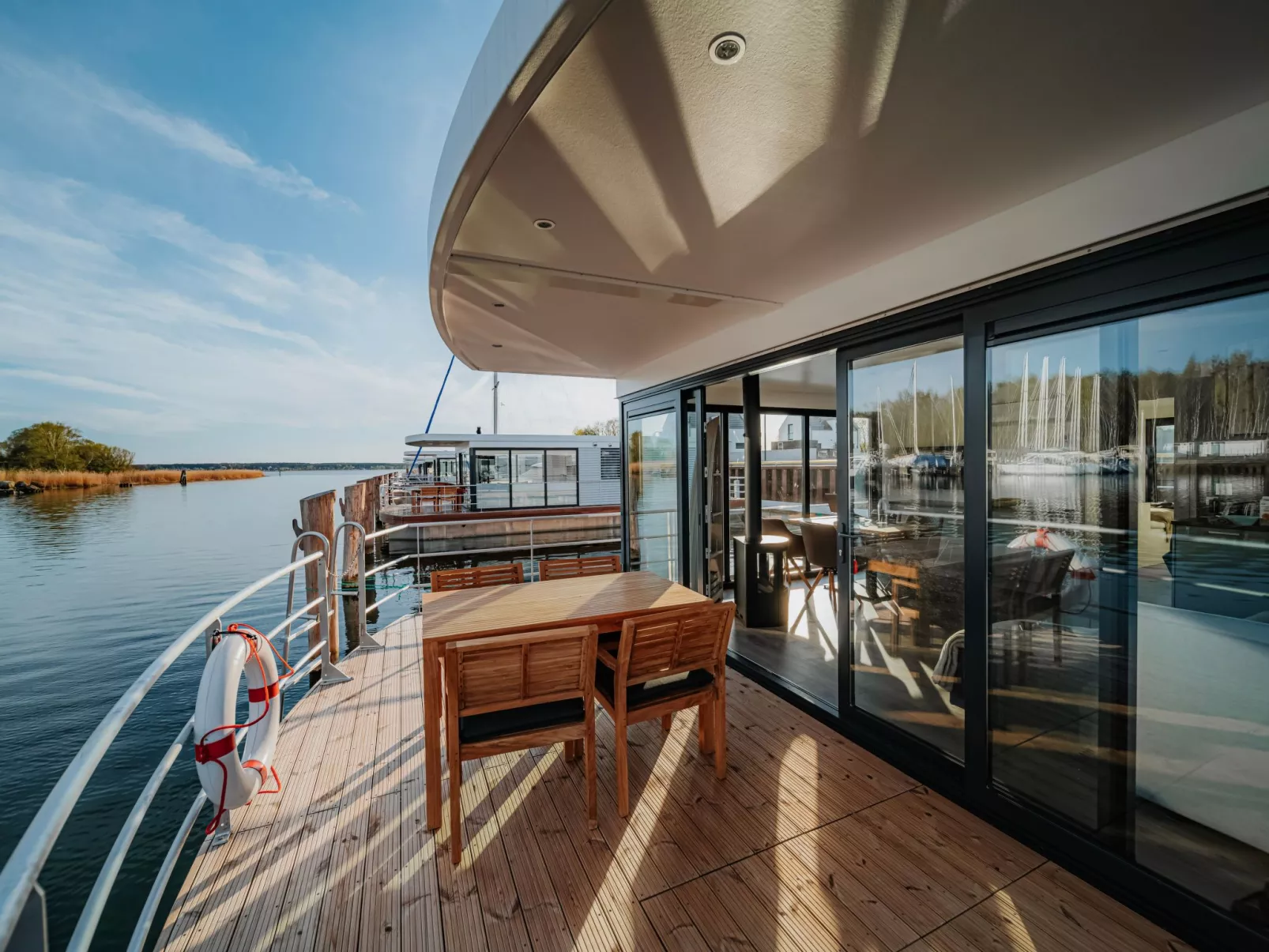 Sealoft auf der Ostsee Floatinghouse Trinity - Image-tags.info