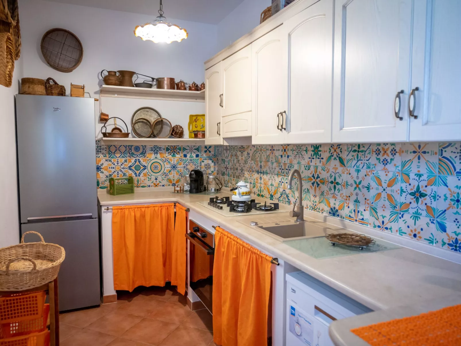 In Noto mit Terrasse, Garten und gemeinsamem Pool - Image-tags.info