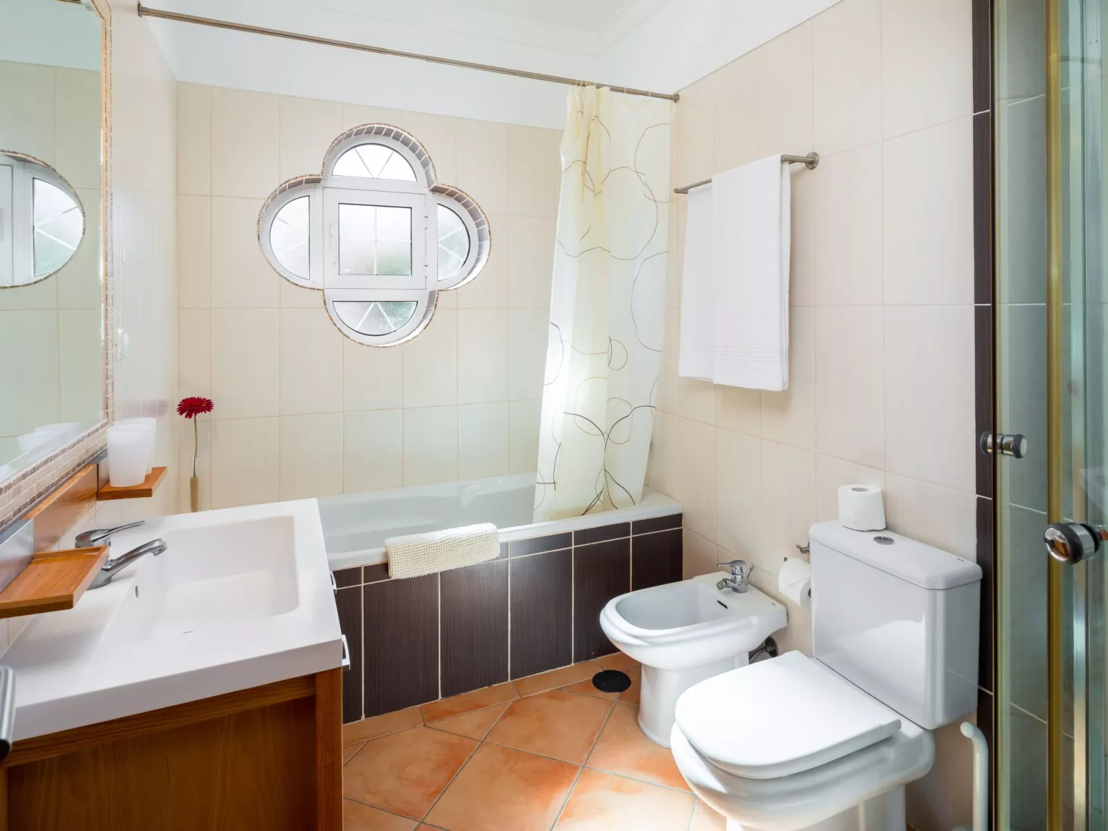 4-Schlafzimmer-Villa R2, Garten, Pool, Strand - Image-tags.info