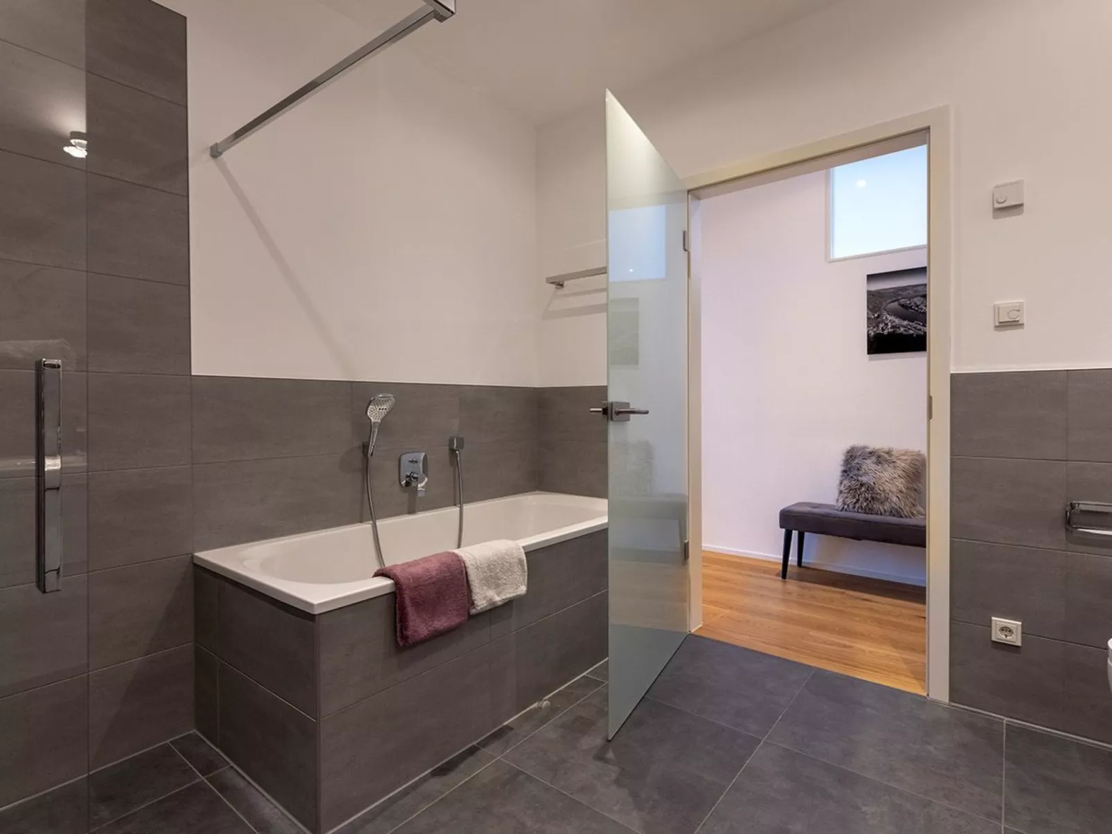 MoselRoyal NEU Luxus 2-4 P. Moselblick Klima - Image-tags.info