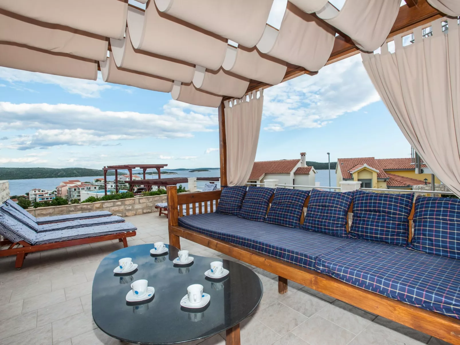 Villa "Villa Katy" mit Garten, Grill und Terrasse - Image-tags.info