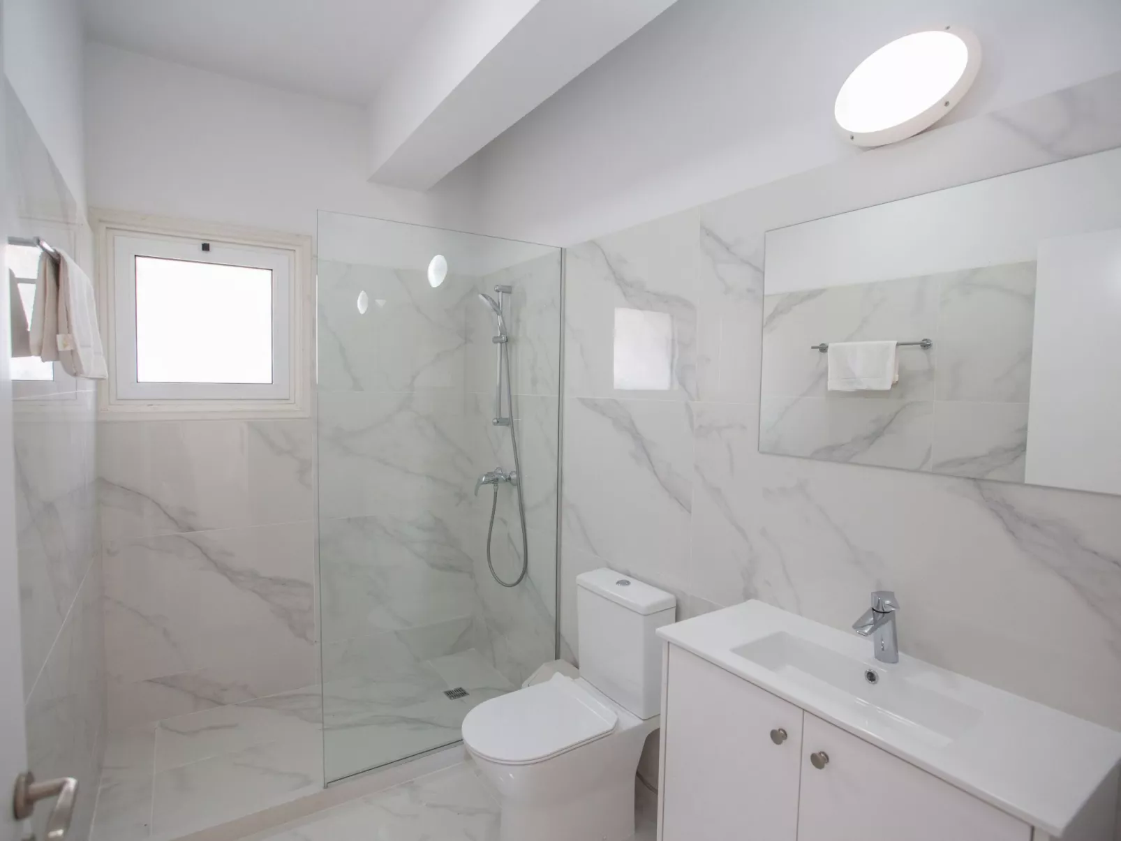 In Protaras mit privatem Parkplatz - Image-tags.info