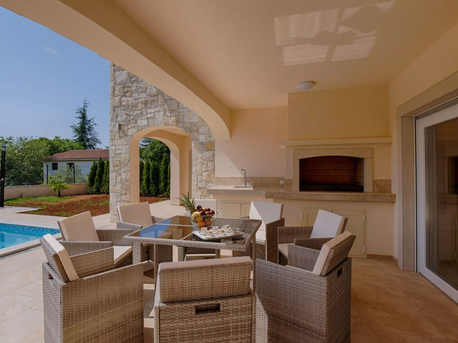 Haus in Pinezići mit privatem Pool - Image-tags.info