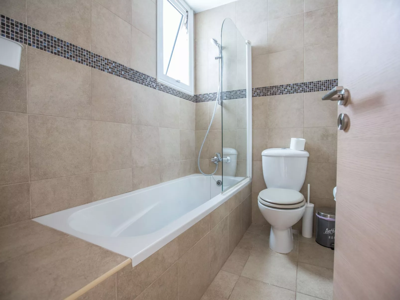 3-Schlafzimmer-Villa mit privatem Pool - Image-tags.info