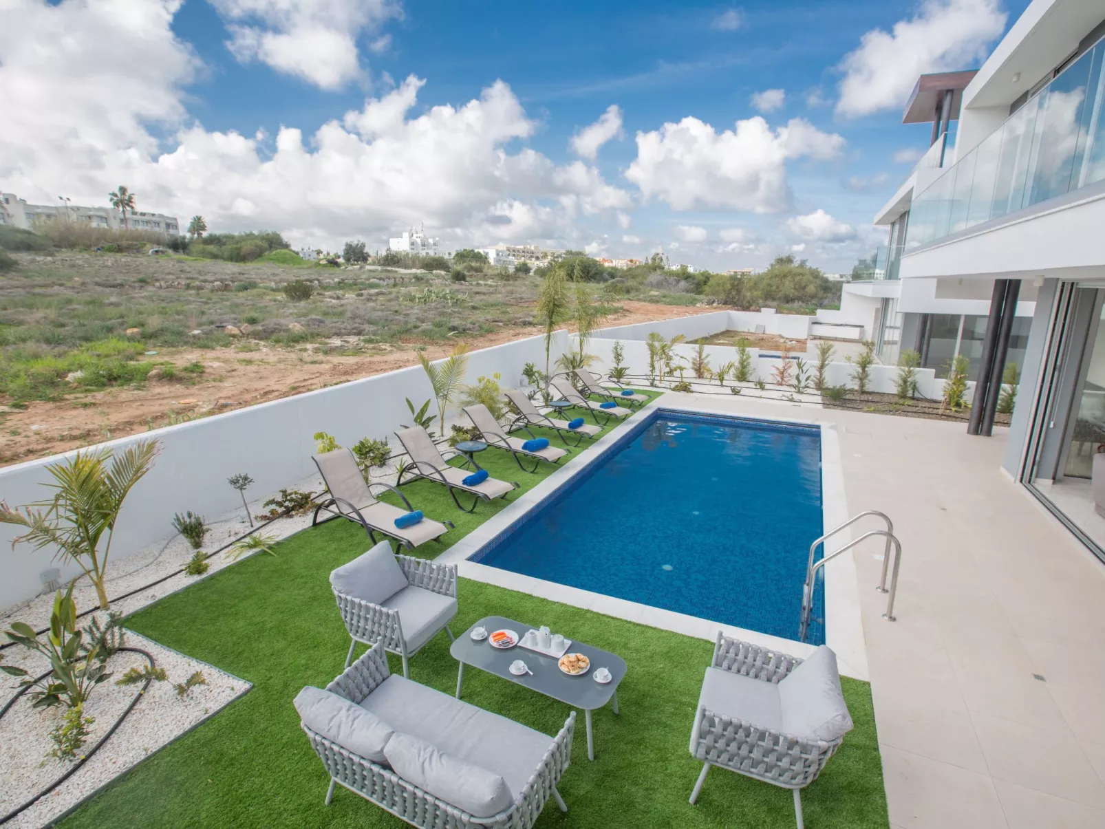 3-Schlafzimmer-Villa mit privatem Pool im Zentrum - Image-tags.info