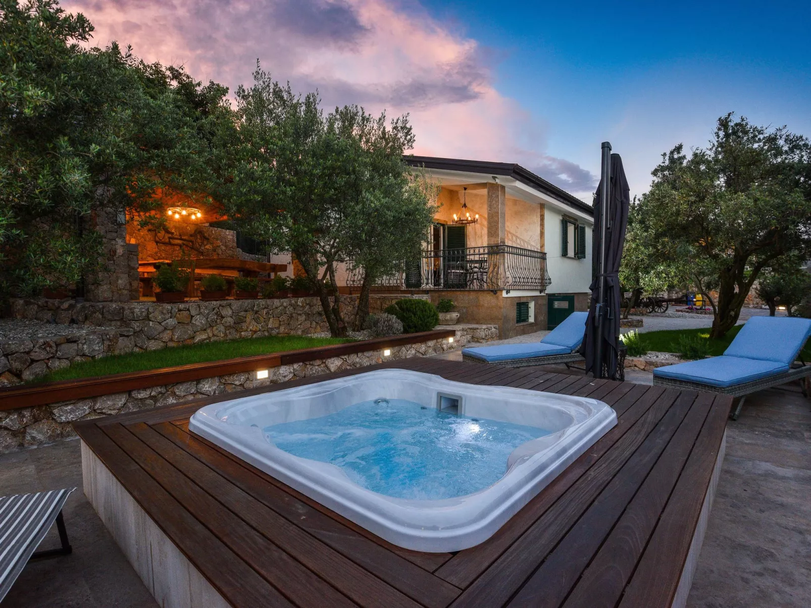 Villa Lipa - Image-tags.info