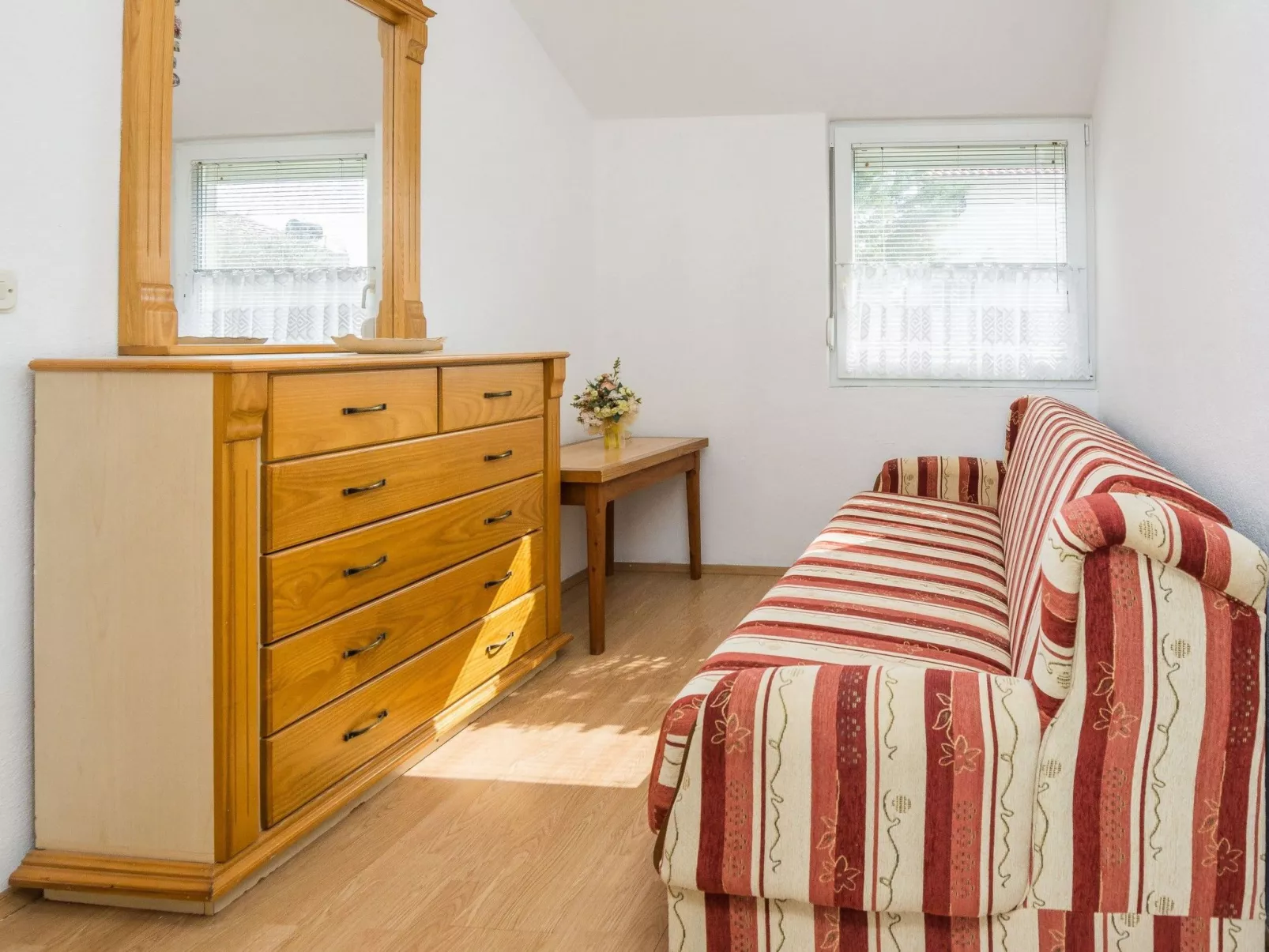 Apartment Napros 4 - Image-tags.info