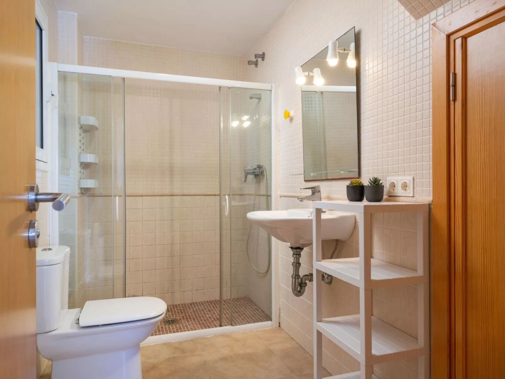 Haus mit Garten und Seeblick in Port d'Alcúdia - Image-tags.info