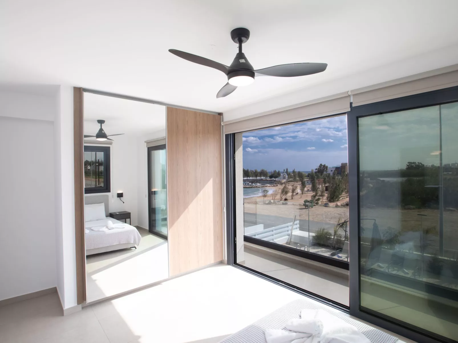 Haus in Paralimni mit Doppelveranda - Image-tags.info