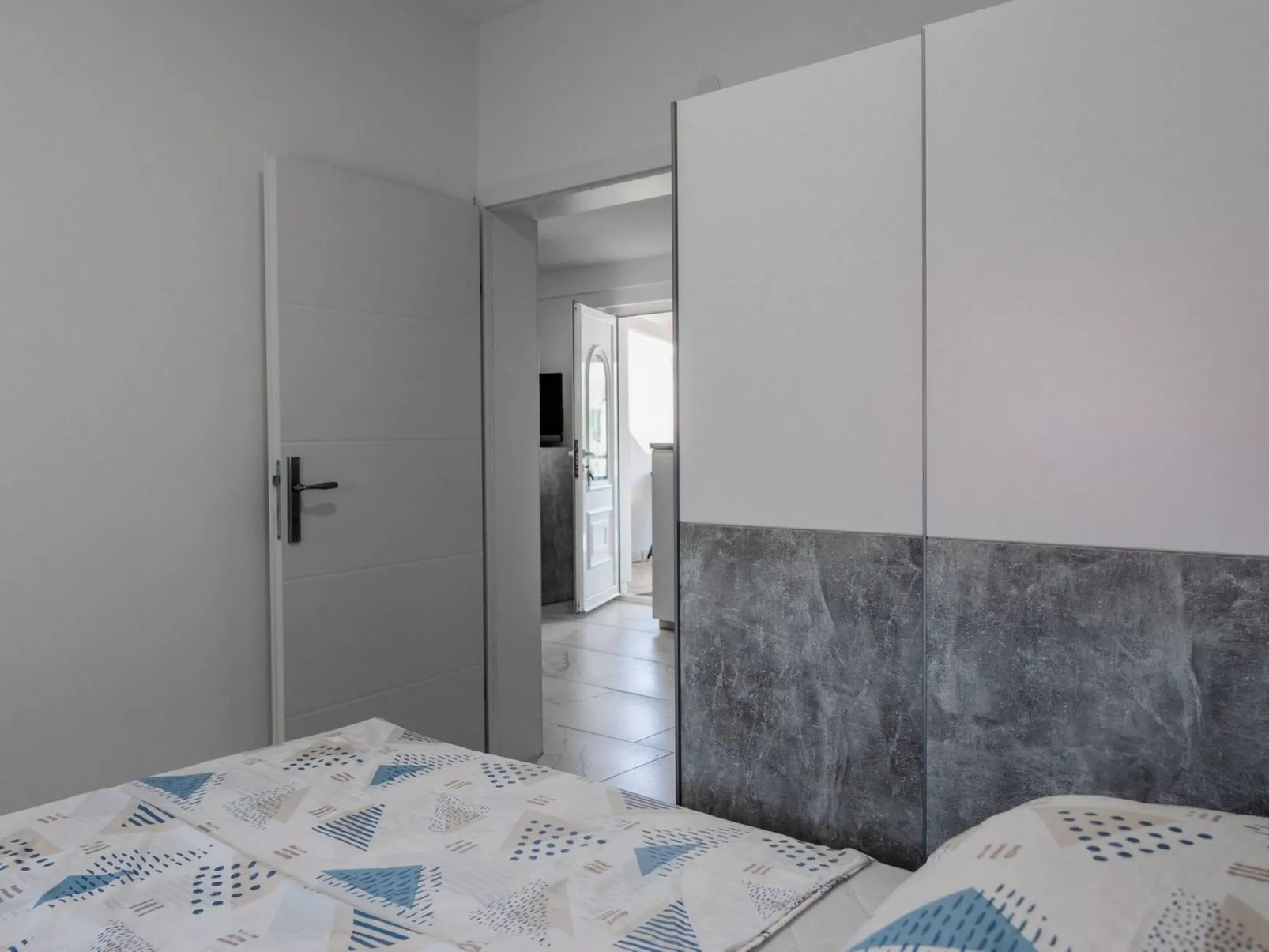 Apartment Kristija 2 - Image-tags.info