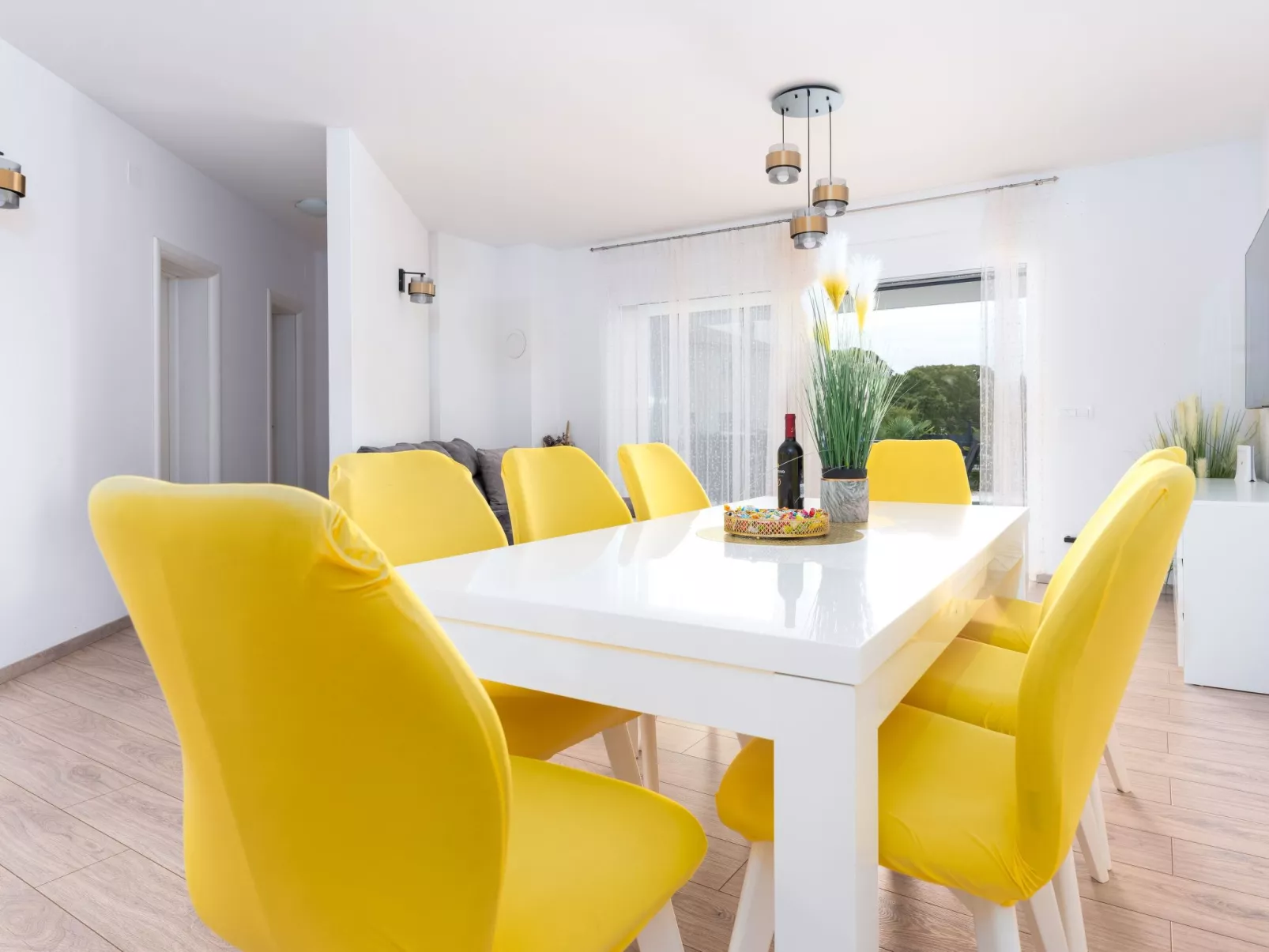 Schöne neue Villa mit Pool in Strandnähe - Image-tags.info