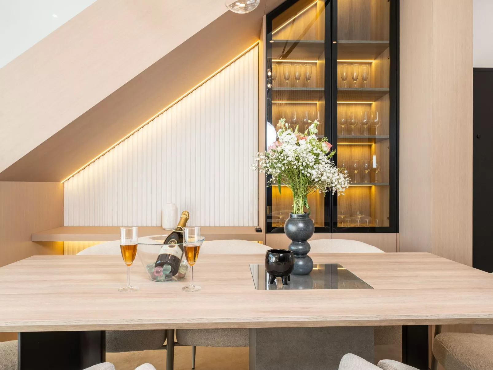 Vier-Schlafzimmer-Wohnung Dantela mit Tauchbecken - Binnen