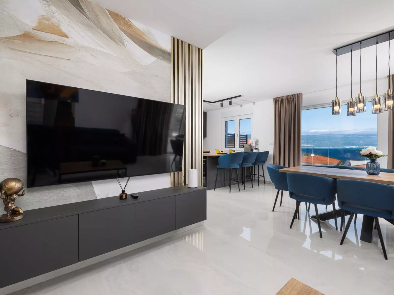 Brandneue Villa - Pool mit Panoramablick aufs Meer - Image-tags.info