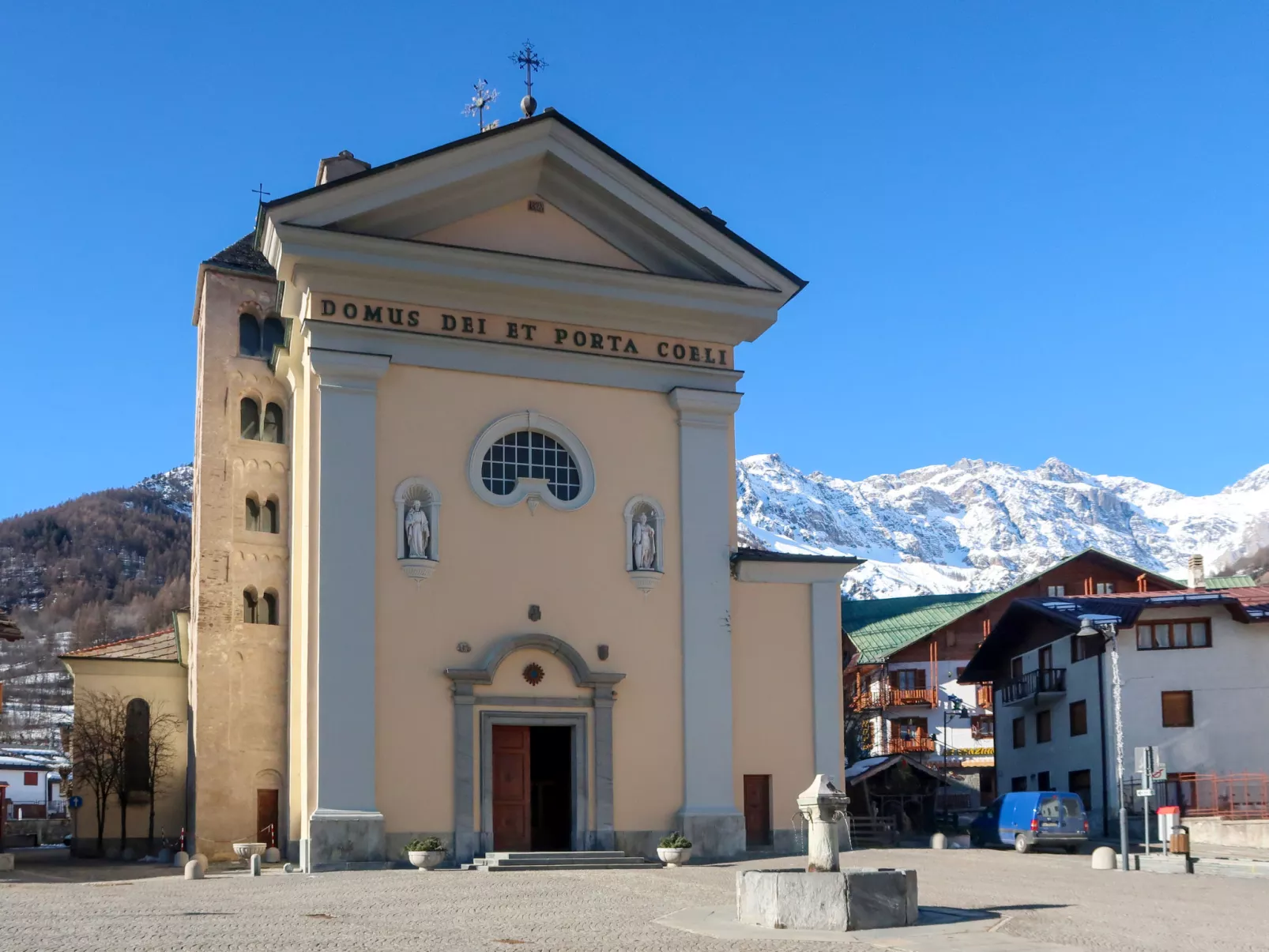 Zwei-Zimmer-Wohnung im Dachgeschoss 4 p. l. Villa Frejus - Omgeving