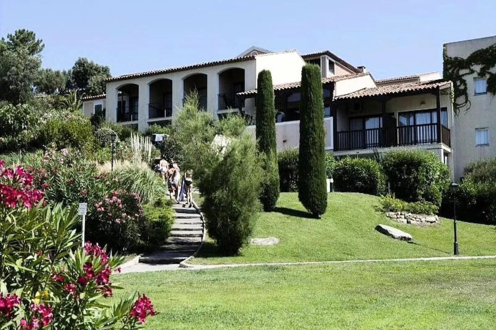 Résidence Les Parcs de Grimaud - maeva Home-Buitenkant zomer