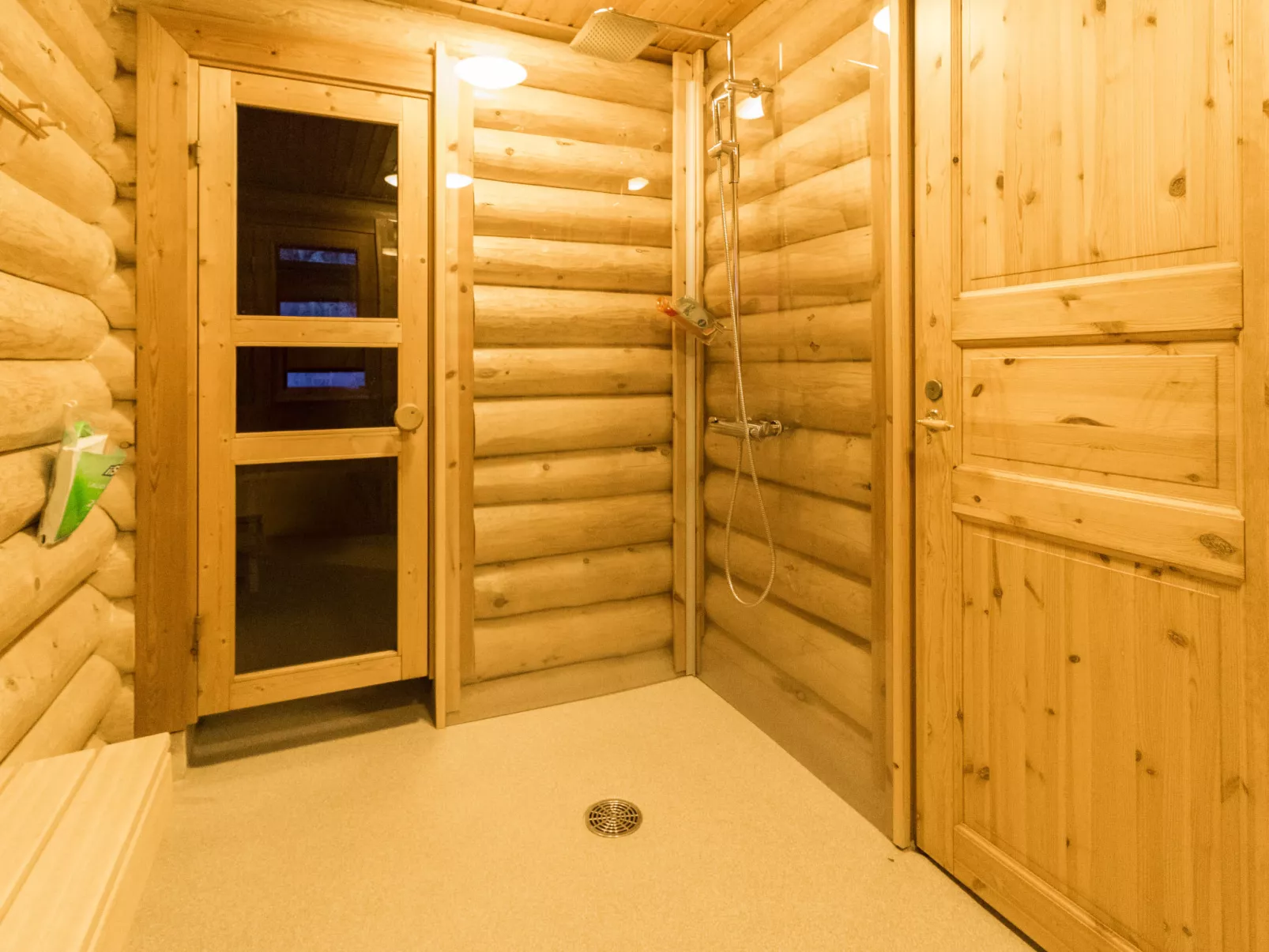 Salvostie 13, hetta - Binnen