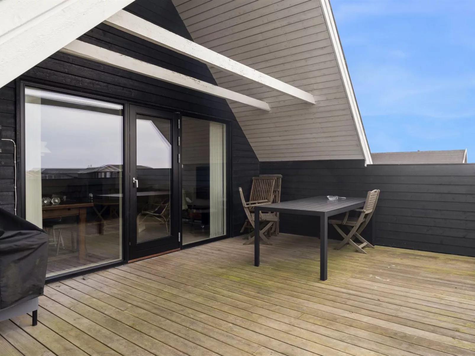 "Launo" - 300m from the sea - Buiten