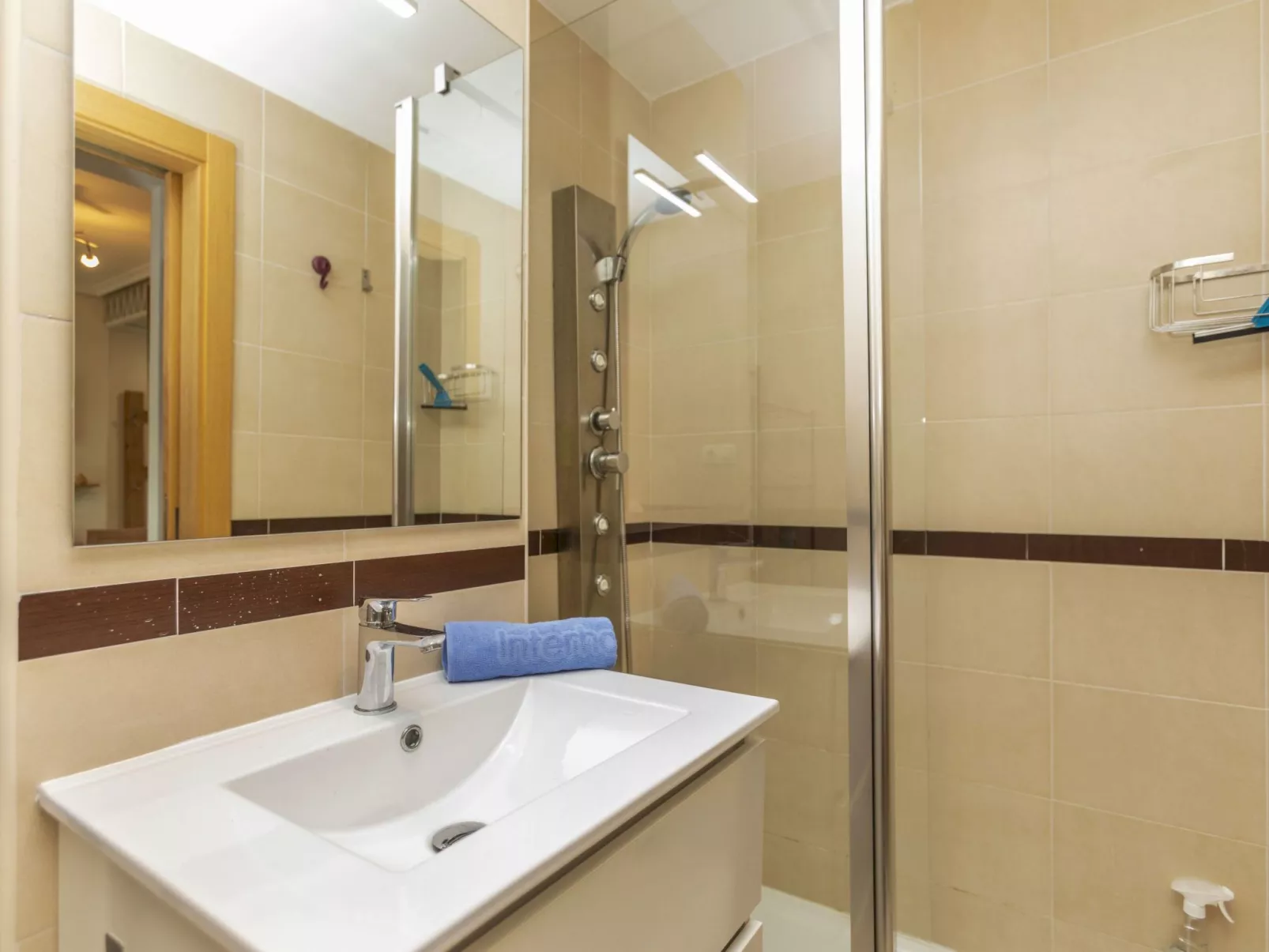 Jardines del Mar III - Binnen