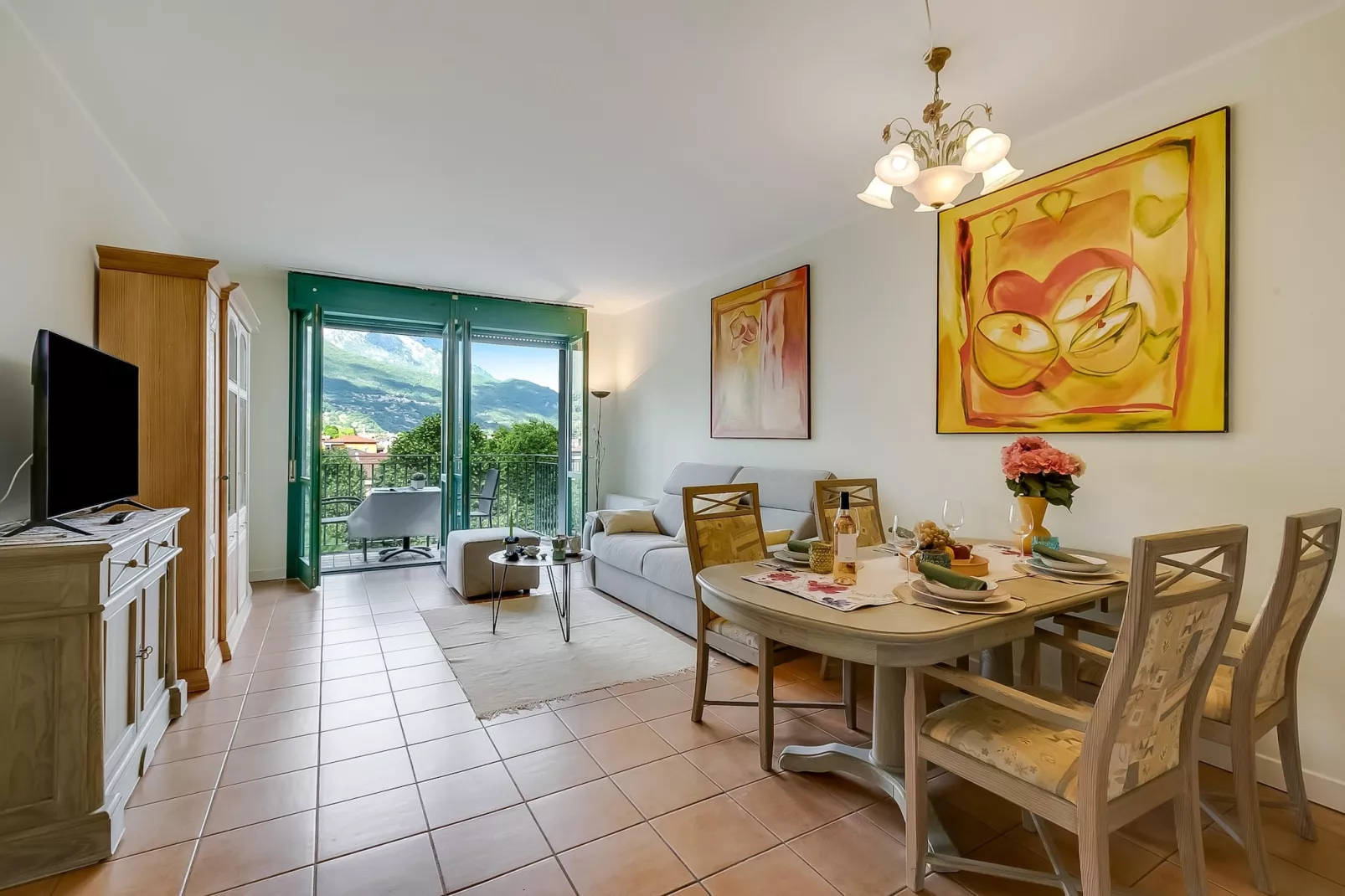 RESIDENCE PORTO LETIZIA - PALACE-1ROOM APT 4 PAX MOUNTAIN VIEW DELUXE8204 - P1MD4 - Eetkamer