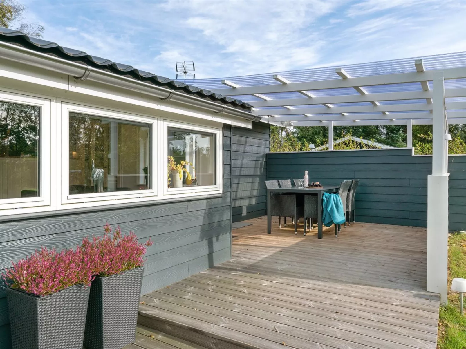 "Erhardt" - 800m from the sea-Buiten