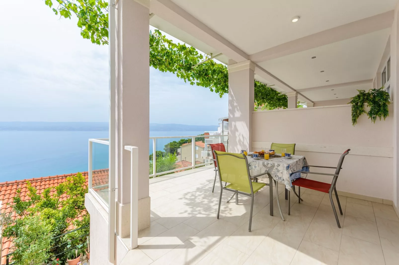 Apartments Hope (Dugi Rat) - One-Bedroom Apartment with Terrace and Sea View (A2) - Terras