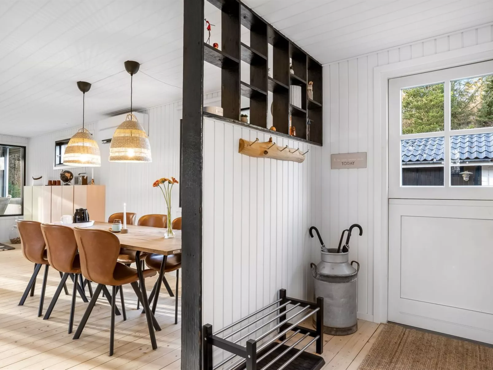 "Dreng" -  from the sea - Binnen