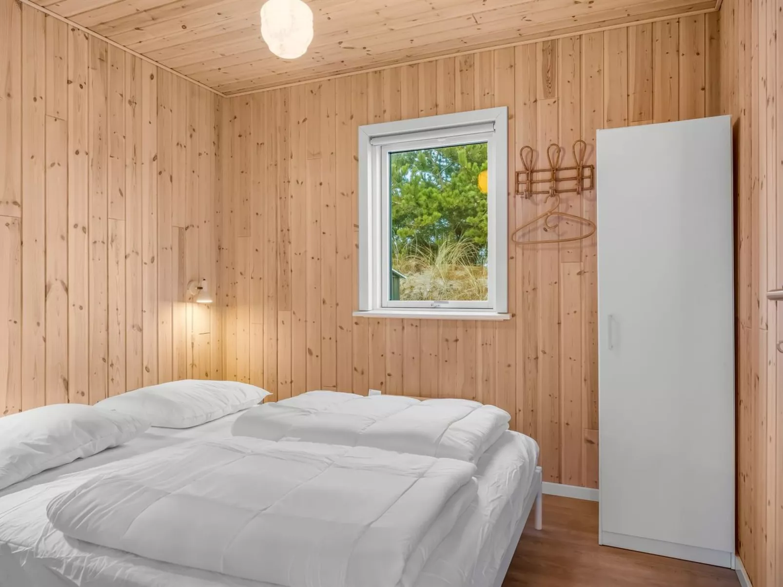 "Ovine" - 900m from the sea-Binnen