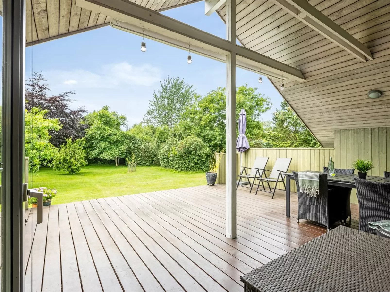 "Emiljan" -  from the sea-Buiten