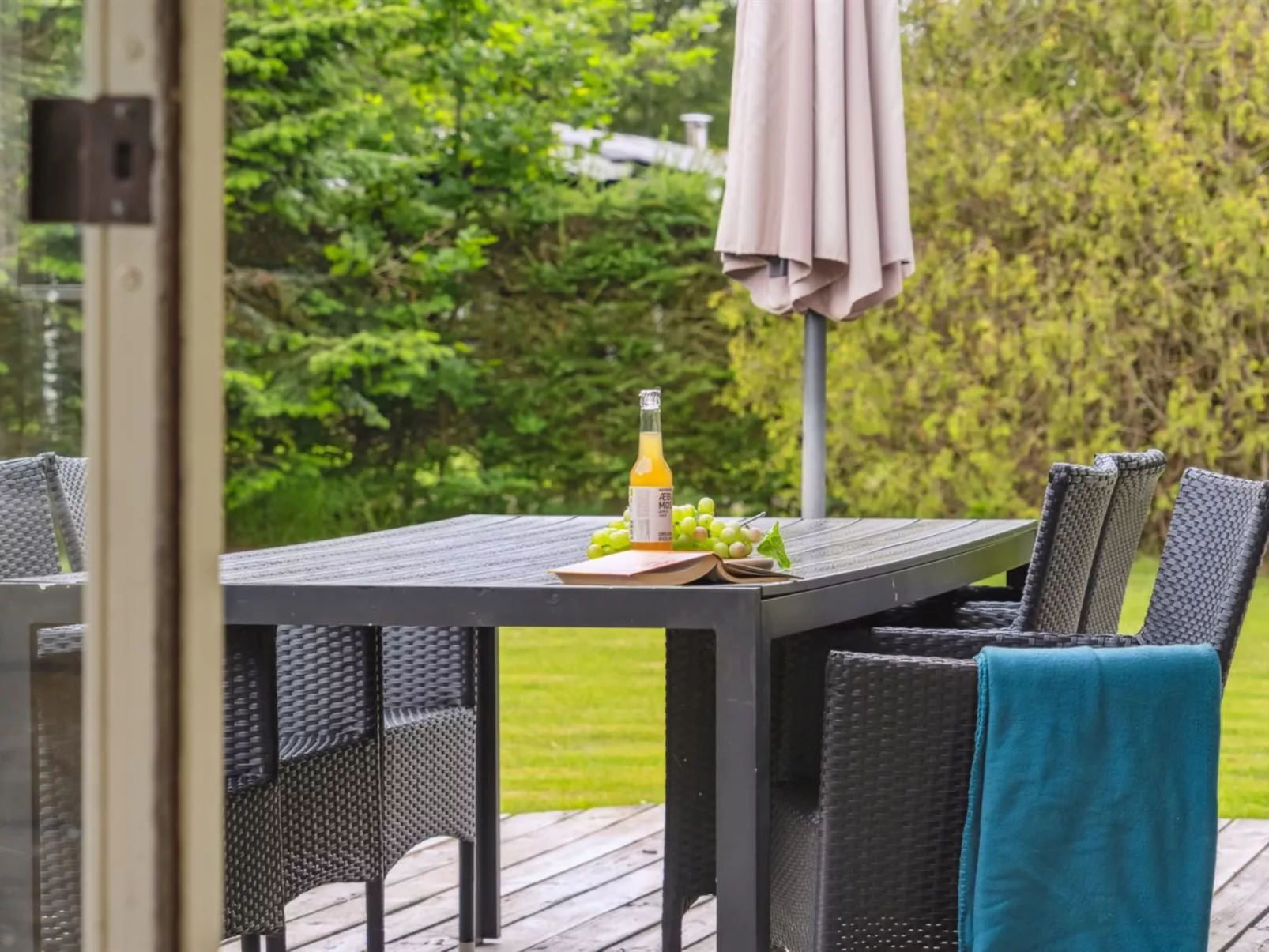 "Ilwith" - 400m from the sea-Buiten