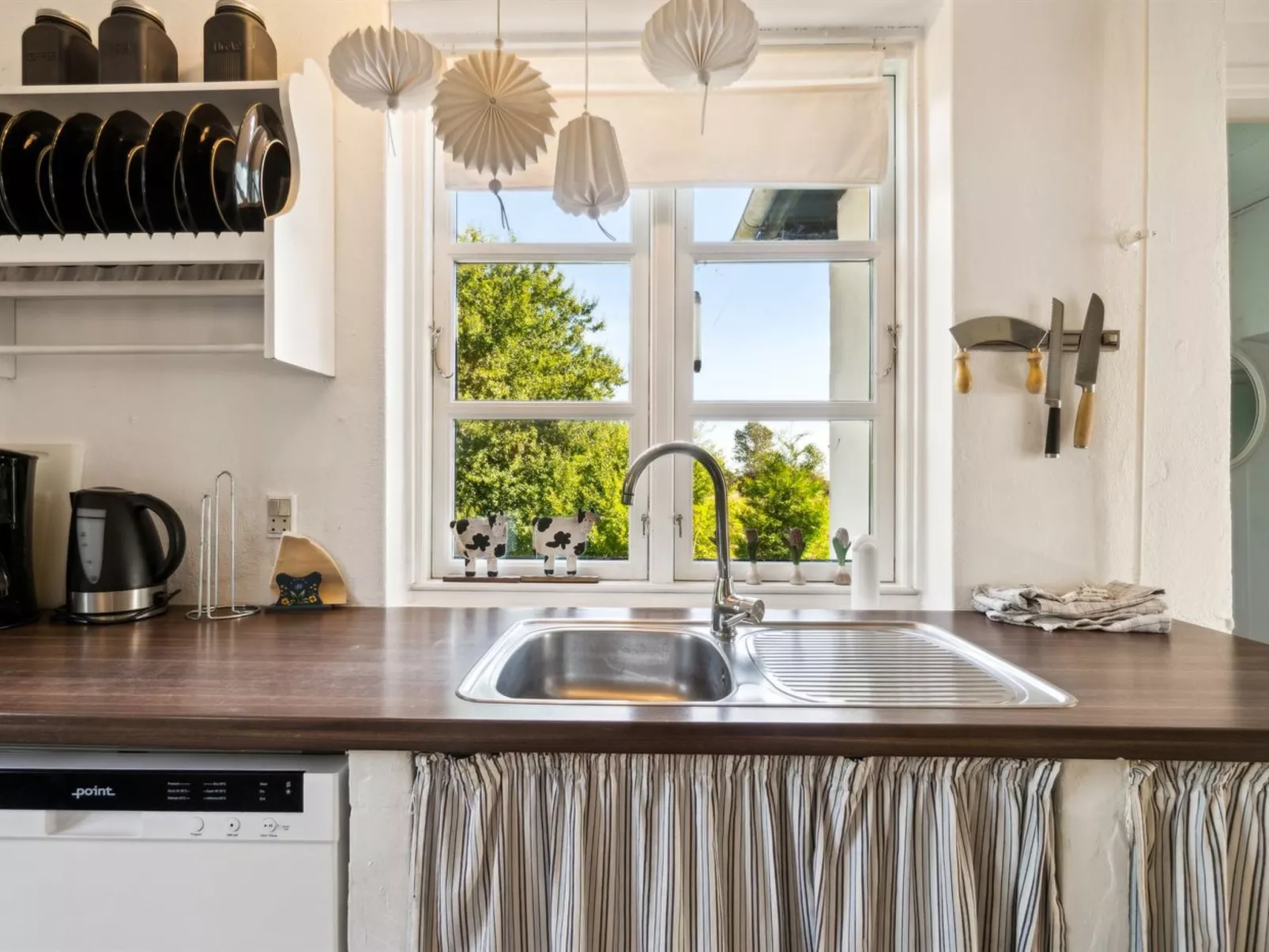 "Tuva" - 3.6km from the sea-Binnen