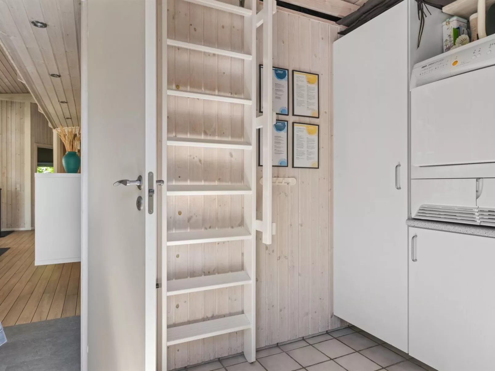 "Adser" - 275m from the sea-Binnen