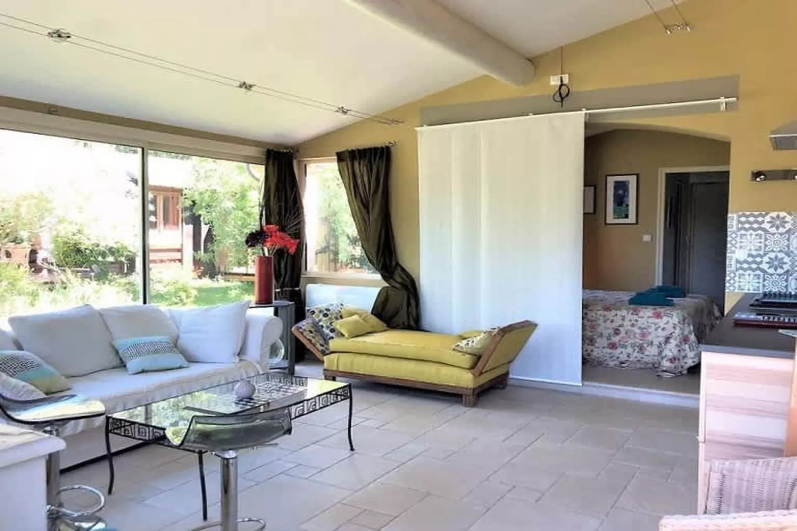 La Maison de Robion-Woonkamer