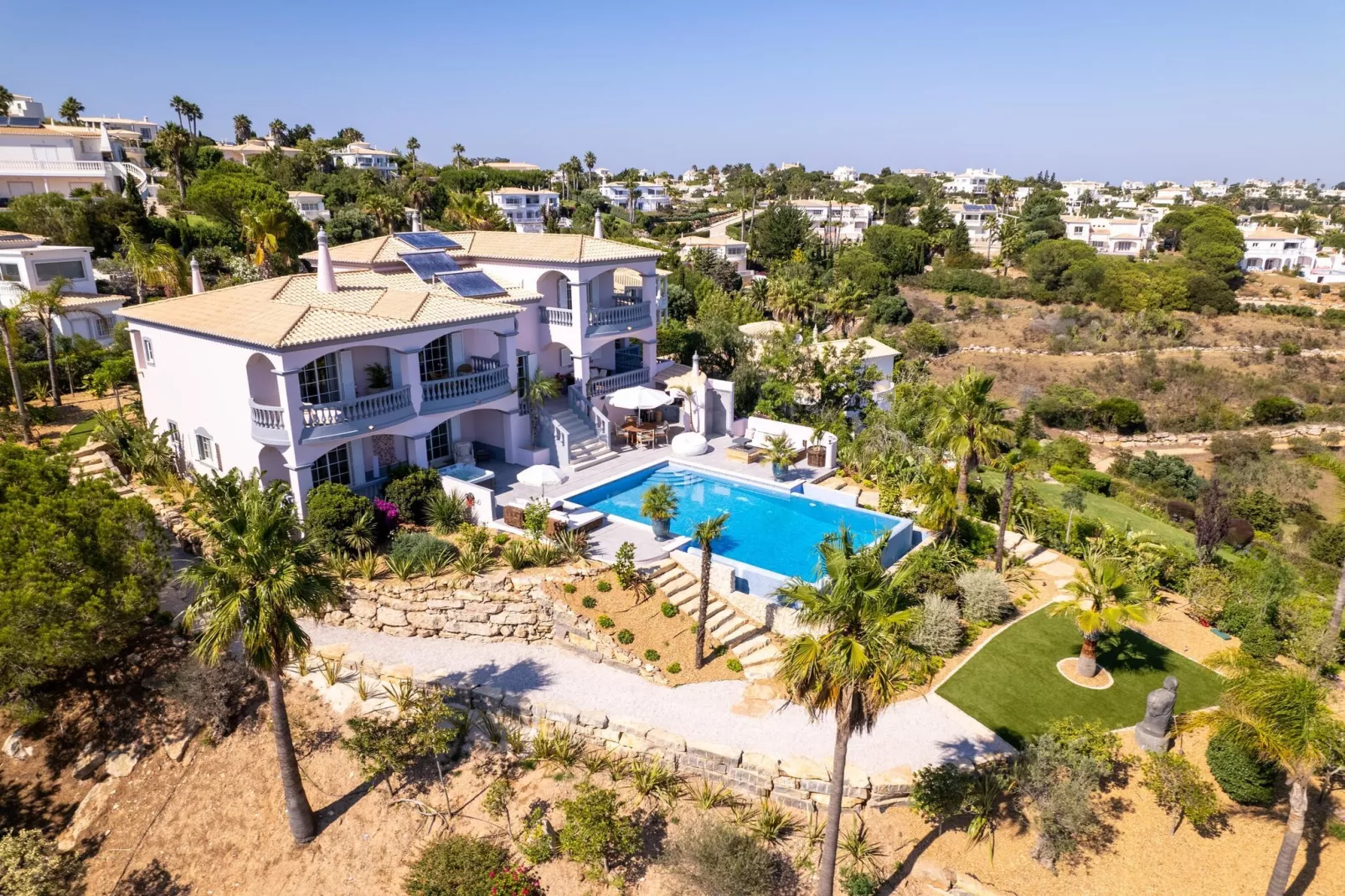 Surga - Buitenkant zomer