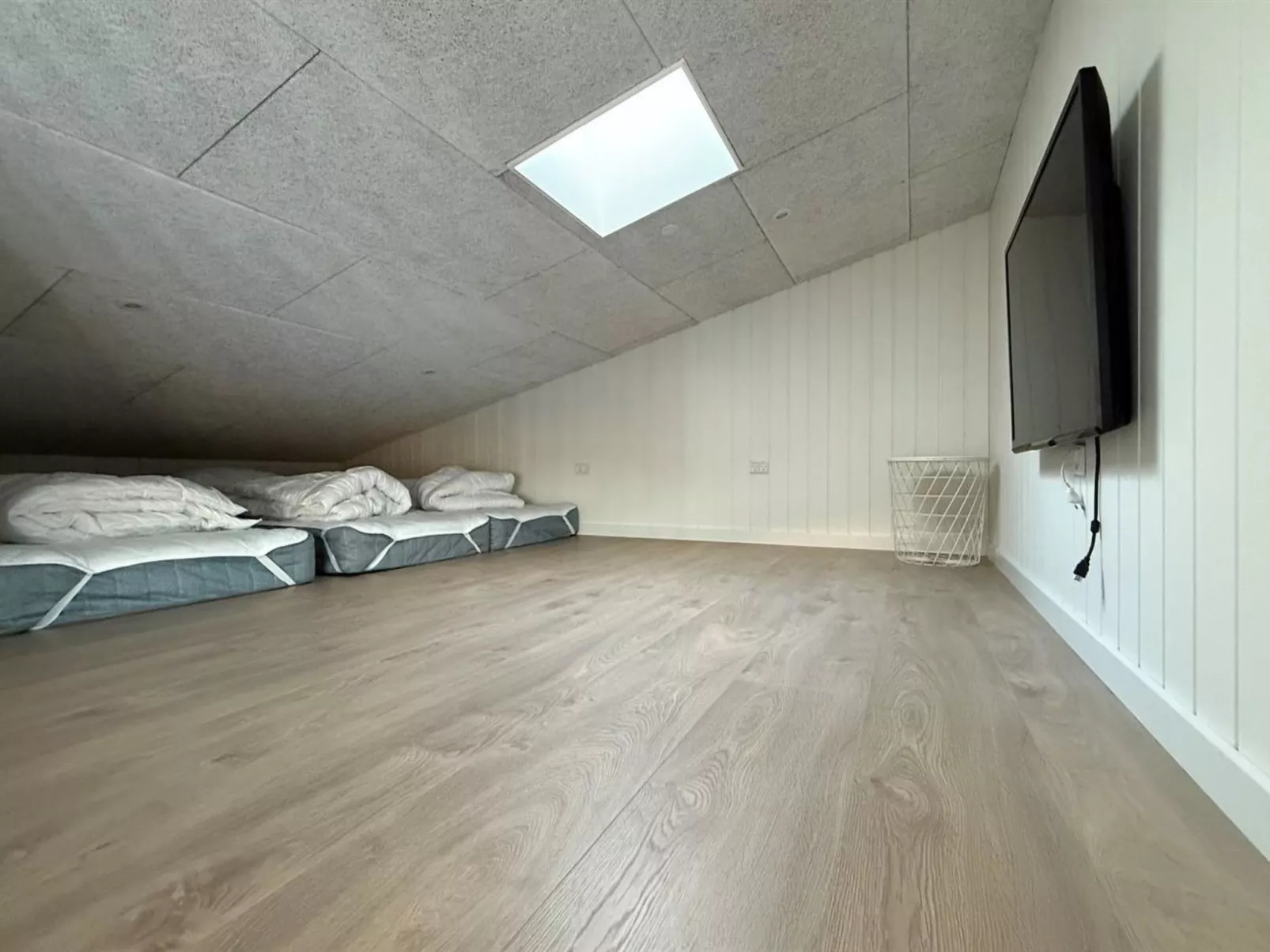 "Marten" - 500m from the sea - Binnen