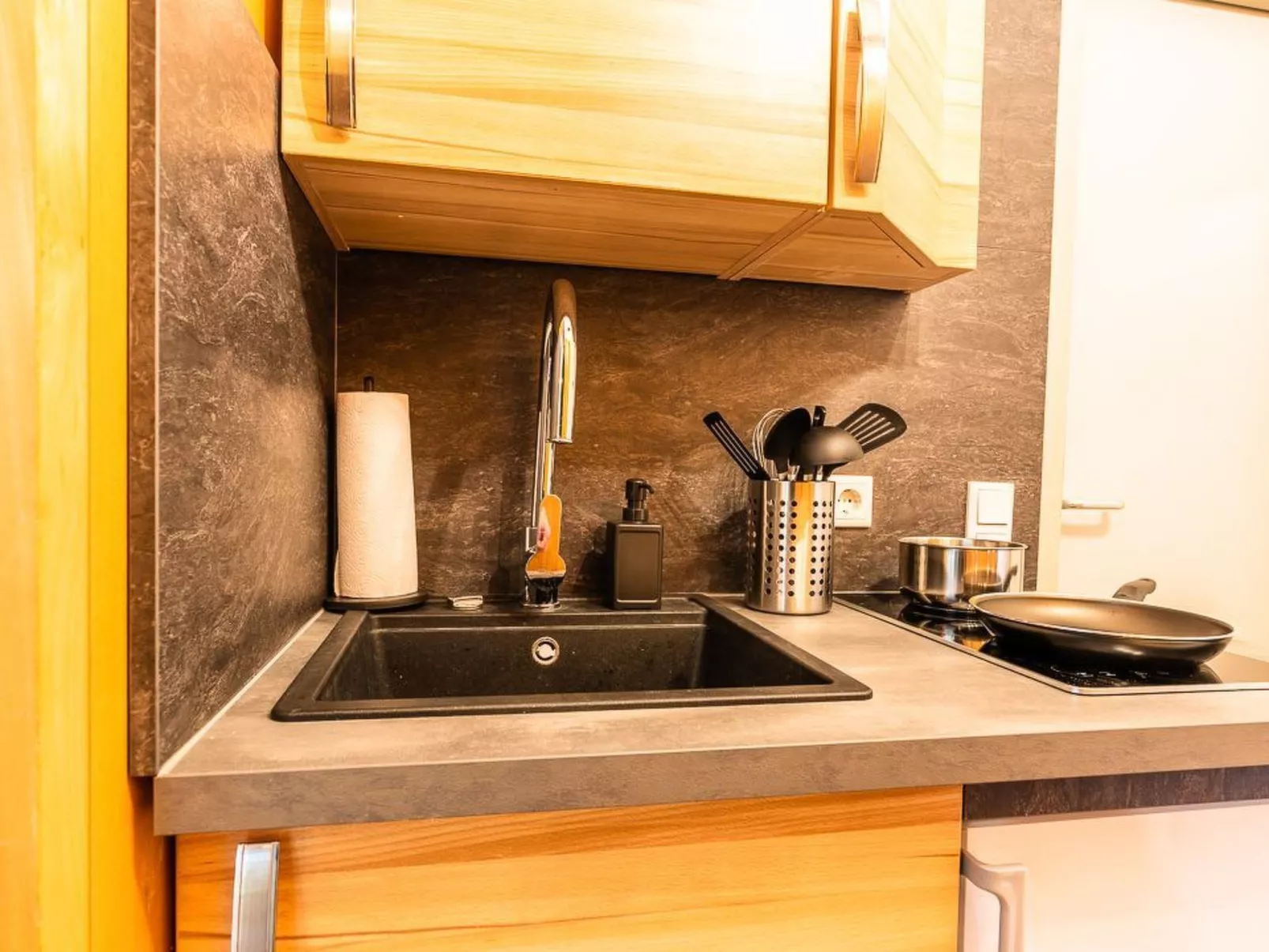 Black Mirror - Image-tags.info