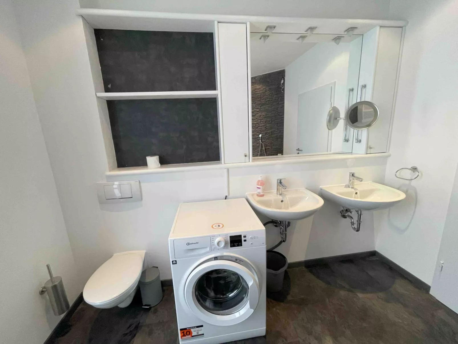 R111 - Image-tags.info