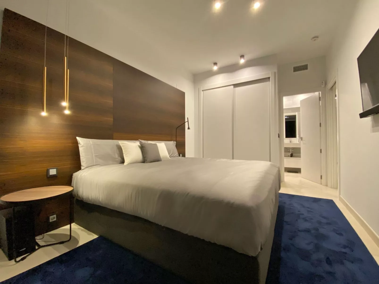 Luxuriöses Apartment mit Pool und Garage am Poniente Beach! - Image-tags.info