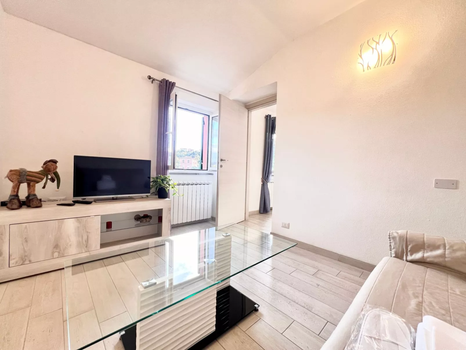 Wohnung im zweiten Stock mit Parkplatz und Garten - Image-tags.info