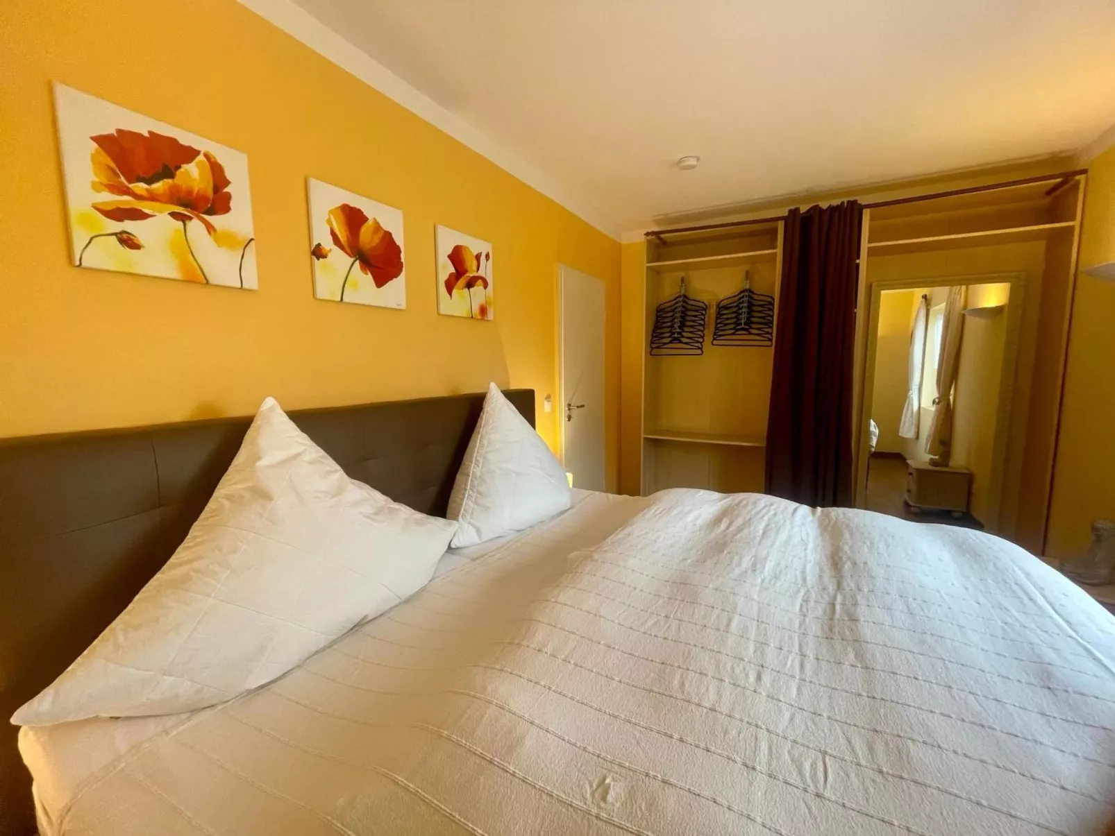 In Wischuer mit Terrasse, Grill und Garten - Image-tags.info